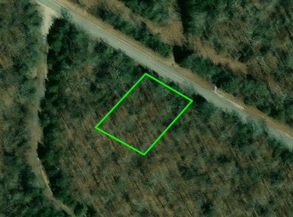 203 Day  RD, Horseshoe Bend, AR 72512