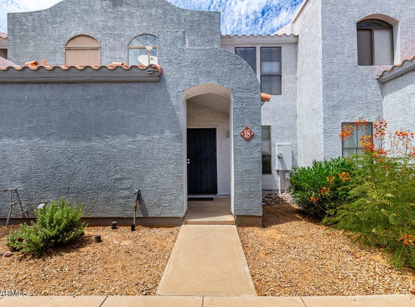 280 S ELIZABETH Way, Chandler, AZ 85225