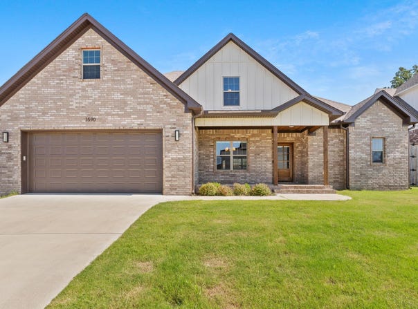 3590 Sylvia Springs Drive, Conway, AR 72034