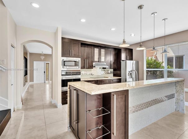 4425 Banyan Trails Dr, Coconut Creek, FL 33073