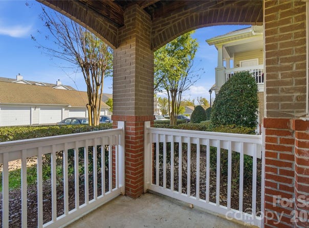 16742 Amberside Road E, Cornelius, NC 28031