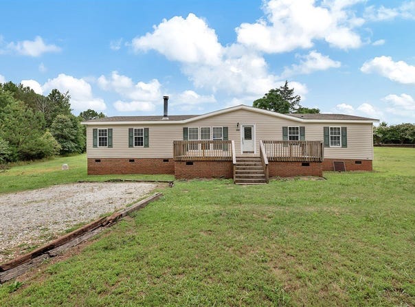1010 Double Springs Road, Townville, SC 29689