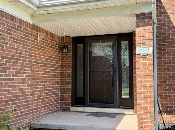 15873 Nathan Drive, Macomb Twp, MI 48044