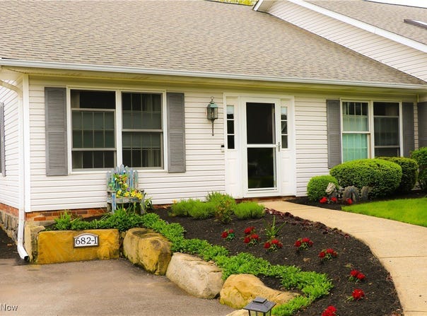 682 2nd Street unit: 1, Fairport Harbor, OH 44077