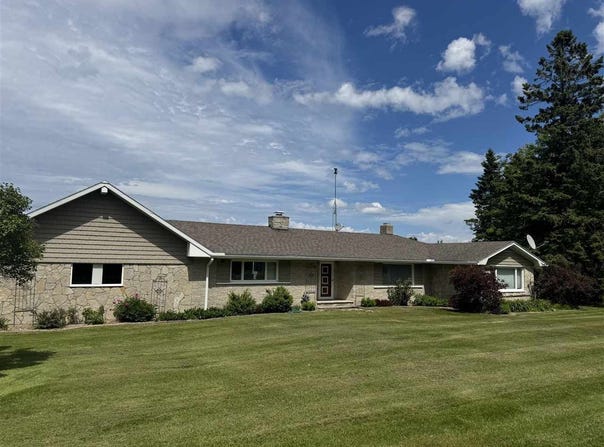 7096 W US 23, Cheboygan, MI 49721