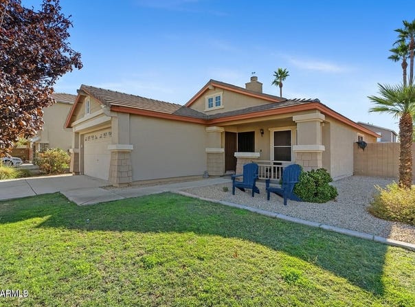 7027 W MIDWAY Avenue, Glendale, AZ 85303
