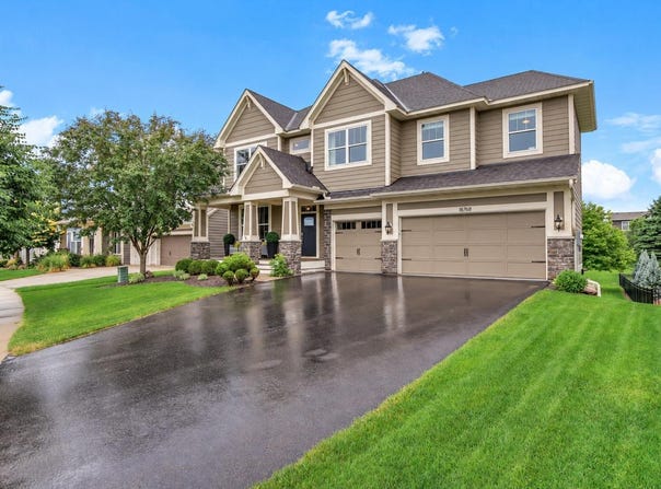 16768 Draft Horse Boulevard, Lakeville, MN 55044