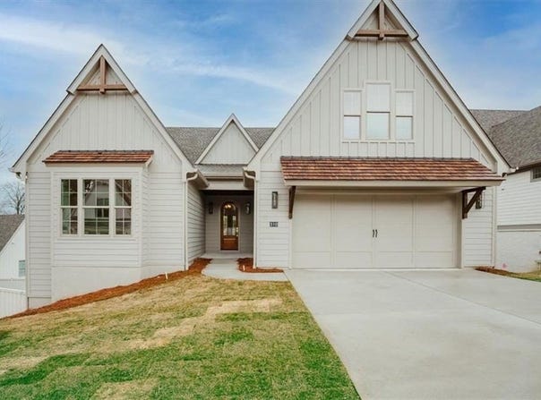 165 Arbor Garden Circle, Newnan, GA 30265