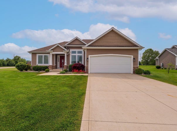 50773 Villa Drive, Granger, IN 46530