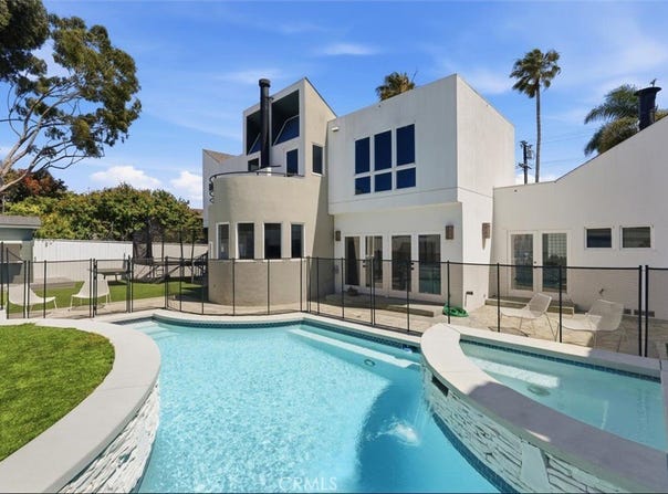 845 11th, Manhattan Beach, CA 90266