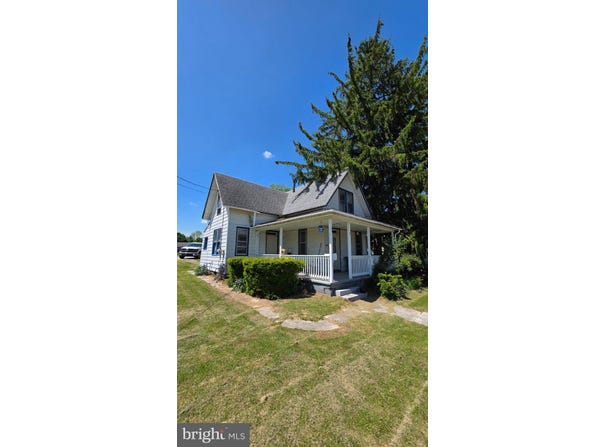 917 BALTIMORE Street, HANOVER, PA 17331