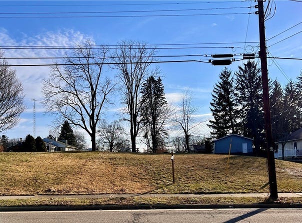 Maple Street W, North Canton, OH 44720