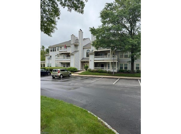 304 Trinity Ct, West Windsor Twp., NJ 08540-7024
