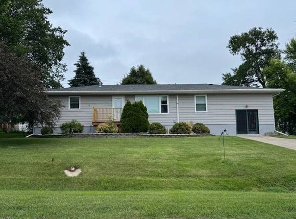 115 S 2nd Street, Bristol, SD 57219