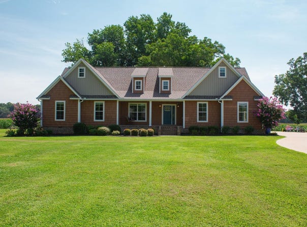 507 Parkers Levee, Martin, TN 38237