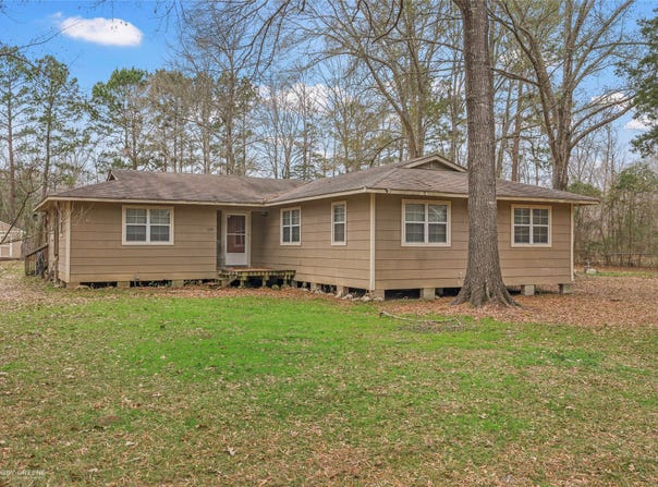 158 Edwards Road, Doyline, LA 71023