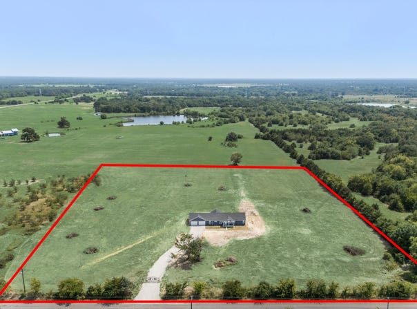 285 County Road 1120, Cumby, TX 75433