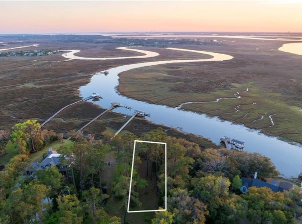 376 Major Wright Road, St Simons Island, GA 31522