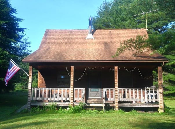 2141 Roundtown Drive, Leeper, PA 16233