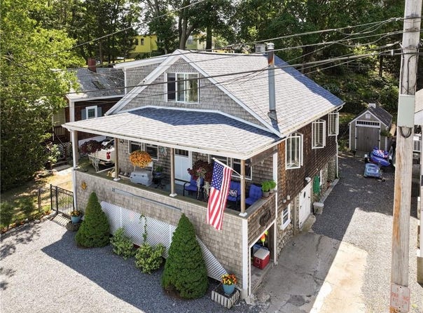 22 Harrison Street, Bristol, RI 02809