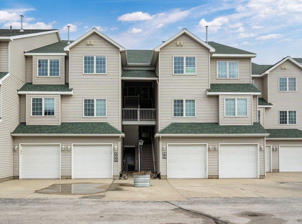 2411 Lake Avenue, Muskegon, MI 49445