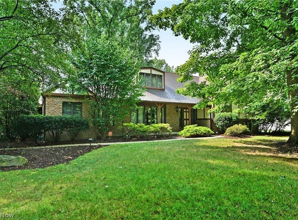 9540 Falcon Trak NE, Warren, OH 44484