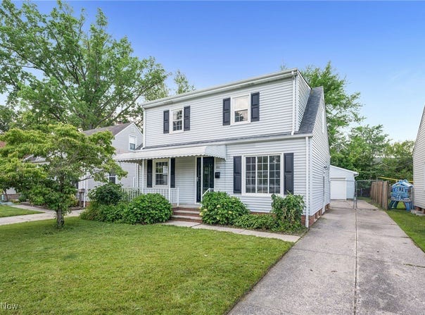 452 E 329th Street, Willowick, OH 44095