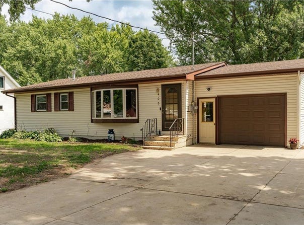 408 1st Avenue NE, Kasson, MN 55944