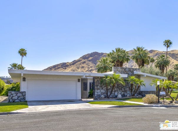 2450 Camino Vida, Palm Springs, CA 92264