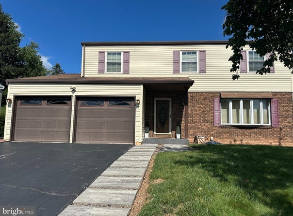 566 THRUSH Court, HARRISBURG, PA 17111