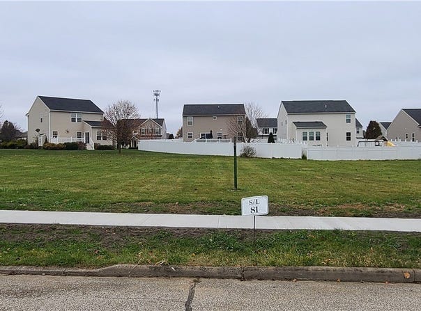 V/L Monroe Square, Barberton, OH 44203
