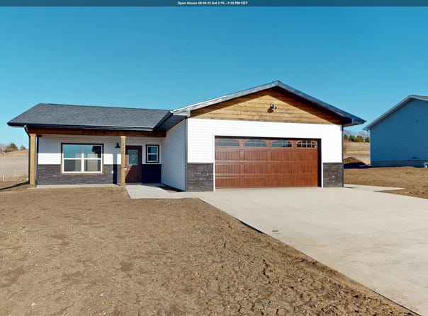 888 ASTER DR, Cherokee, IA 51012