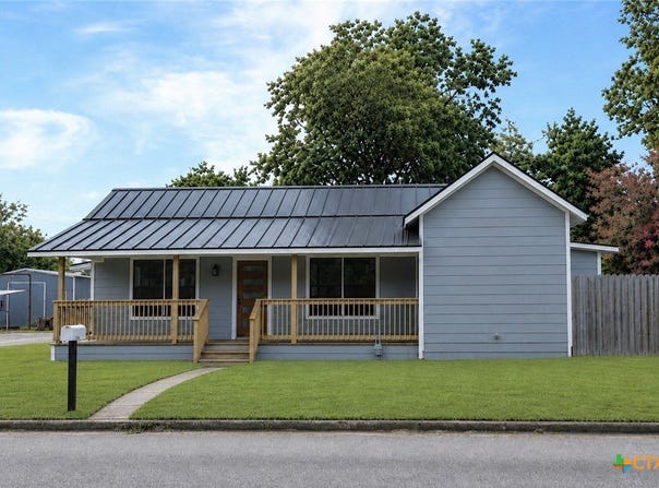 800 N Fannin Avenue, Cameron, TX 76520