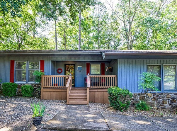21 San Vicente Place, Hot Springs Village, AR 71909