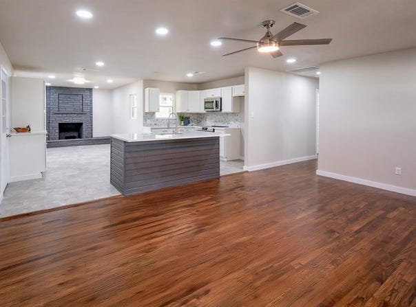 820 Vickie Drive, Azle, TX 76020