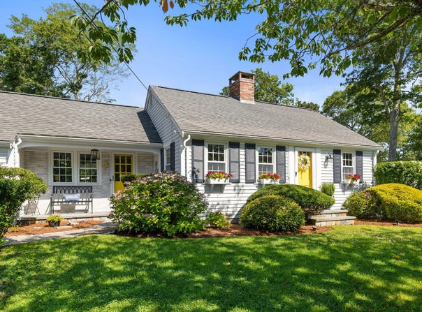 26 Captain Chase Road, South Yarmouth, MA 02664