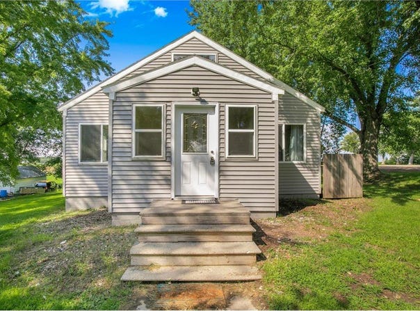 109 Main Street E, Spring Hill, MN 56352