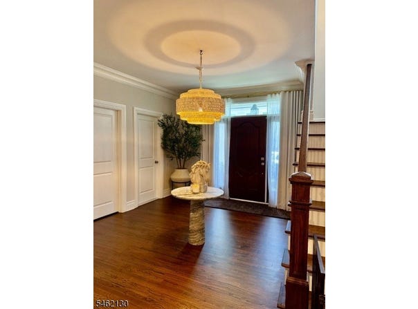 604 Monroe Ct, Hanover Twp., NJ 07981-1952