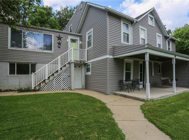 866 Connolly Avenue, South Park, PA 15236