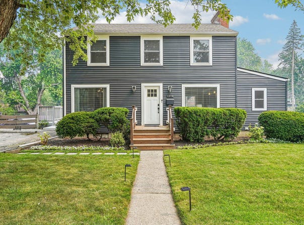 1212 Washtenaw Road, Ypsilanti, MI 48197