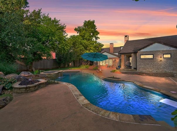 7100 Waverly Avenue, Nichols Hills, OK 73116