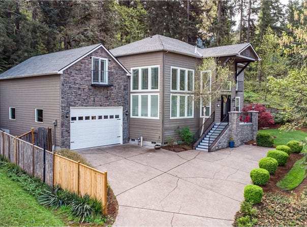 2631 PARK FOREST Dr, Eugene, OR 97405