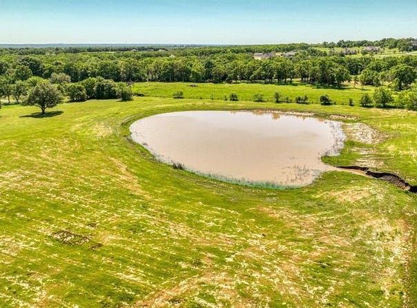 1052 Paradise Parkway, Poolville, TX 76487