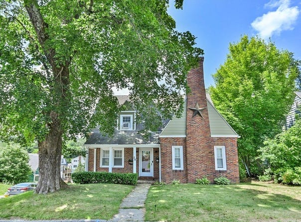 28 Litchfield Ave., Southbridge, MA 01550