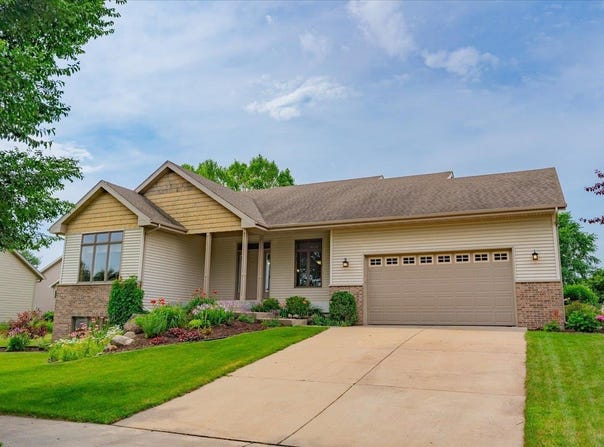 5205 Blazingstar Lane, Fitchburg, WI 53711