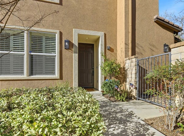 25441 Eagle, Valencia, CA 91381