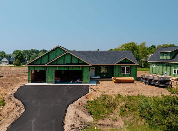 11512 S Crescent Drive, Empire, MI 49630