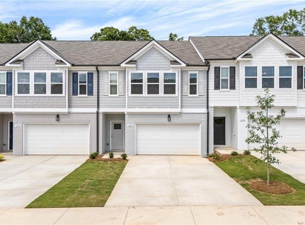 1233 MCCOY Street, OPELIKA, AL 36801