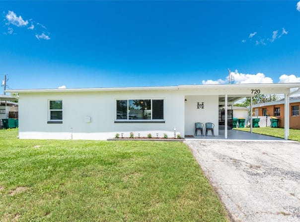 720 DALTON BOULEVARD, PORT CHARLOTTE, FL 33952