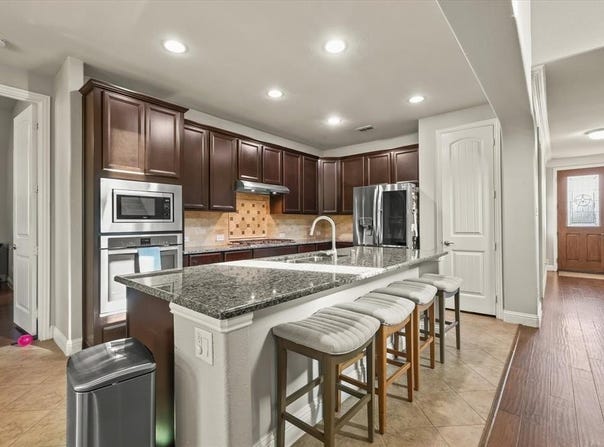 1104 Bentley Drive, Roanoke, TX 76262